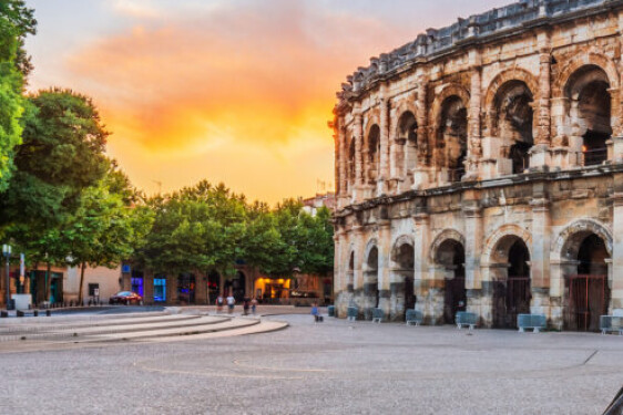Nîmes